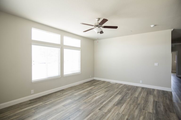 Bradford BD 43 living room 1