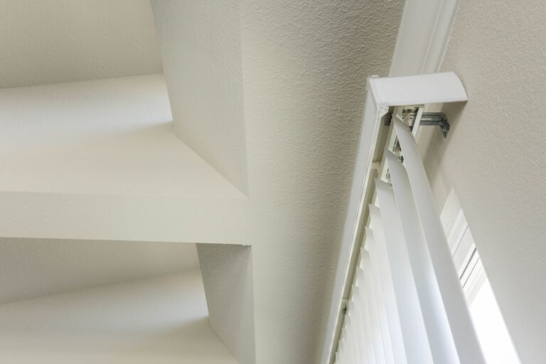 Bradford BD 43 skylight 2