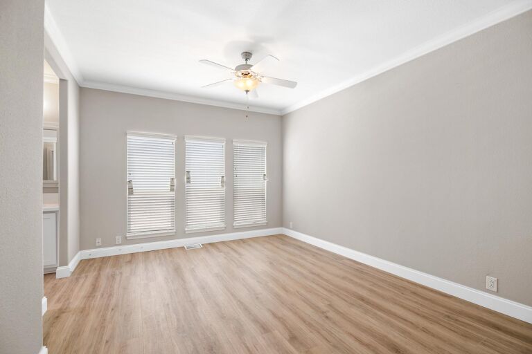 Bradford-BD-4580HSP-Master-Bedroom-1